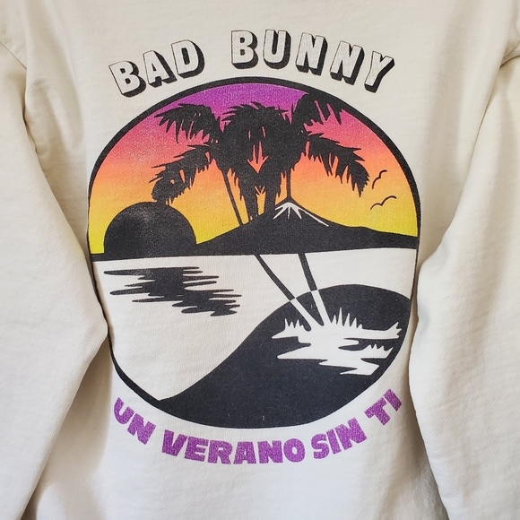 Bad Bunny Off-White Grunge Rapper Soy Peor Band Hip Hop Streetwear Sweatshirt S - Picture 1 of 12
